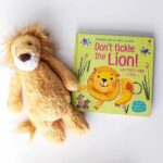 Carte senzoriala cu sunete, DON'T TICKLE THE LION!, Usborne, + 6 luni - imagine 5